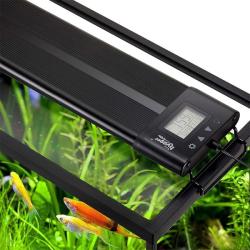 Akvariebelysning LED med timer - optimal vækst for planter. Fås på tildinfisk.dk.