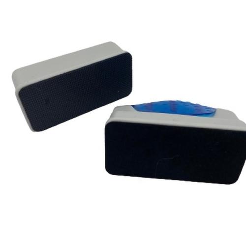 Akvarie magnetiske algefjernere med blå skrabeflade, essentielt tilbehør for akvariumrensning, klar til forsendelse fra tildinfisk.dk.