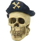 En dekorativ piratskalle med kaptajnhat, ideel som unik udsmykning i et tematiseret akvarium fra tildinfisk.dk.