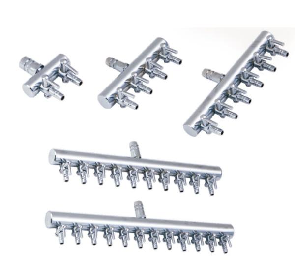 Luftfordeler i metal – med justerbare haner